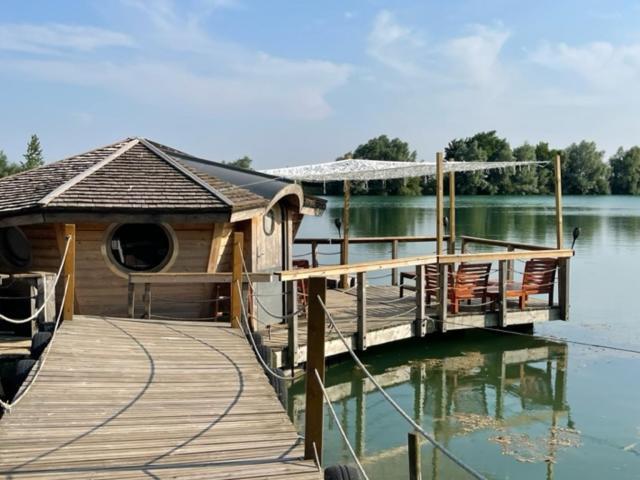 Cabane Flottante Millenium Varanges Exteriér fotografie